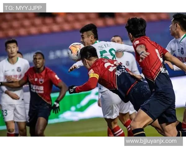 深圳足球队在邀请赛中的默契配合与战术执行分析