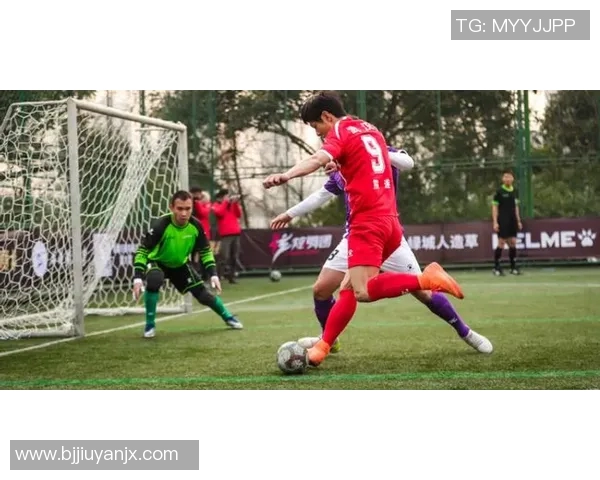 大连足球明星吴静波的传奇故事与职业生涯回顾 大连足球明星吴静波的传奇故事与职业生涯回顾