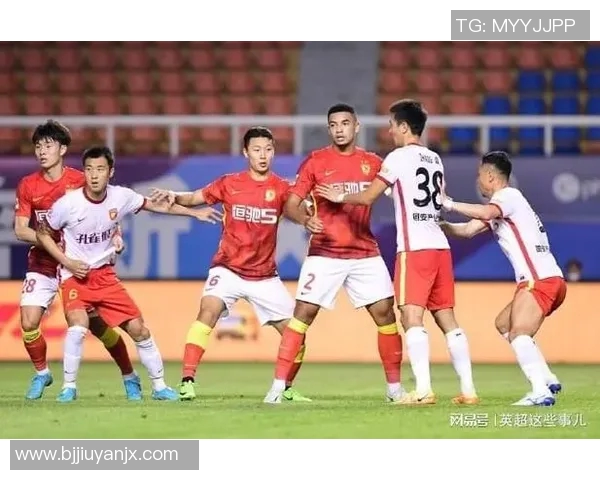 南京足球队强势领跑足球状态排行榜展现卓越实力与团队凝聚力