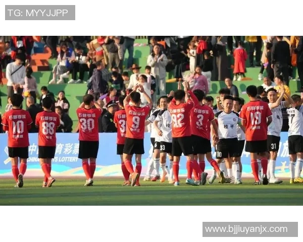 梅兰江足球：激情与梦想交织的绿茵场上演绎青春的传奇故事